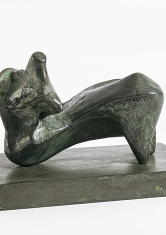 Reclining Figure: Points