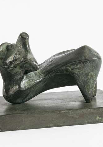 Reclining Figure: Points